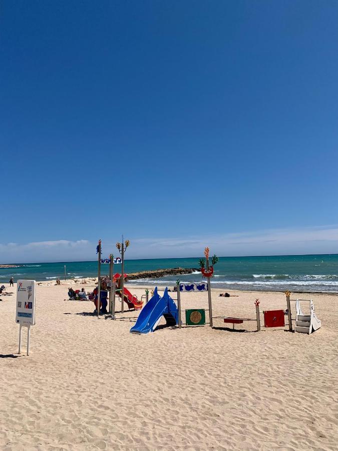 Sea View Apartment Torrevieja Exteriör bild